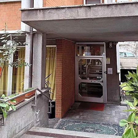 吉亚塔酒店 酒店