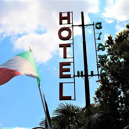 Giada 3* טורינו